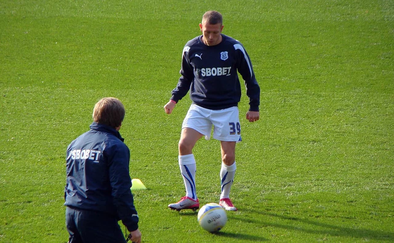 Craig Bellamy warming up at Cardiff City Stadium in 2010