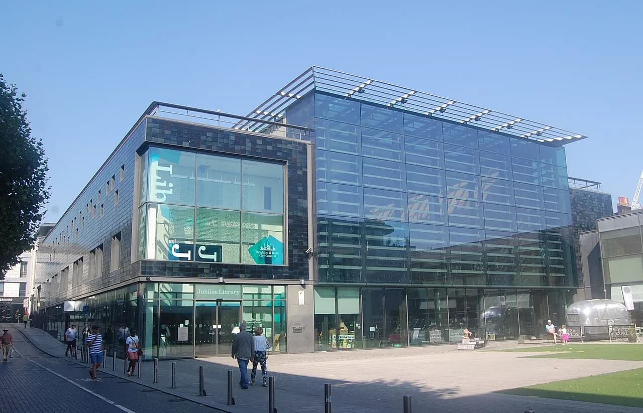 Jubilee Library and Jubilee Square in Brighton, photographed from the southwest