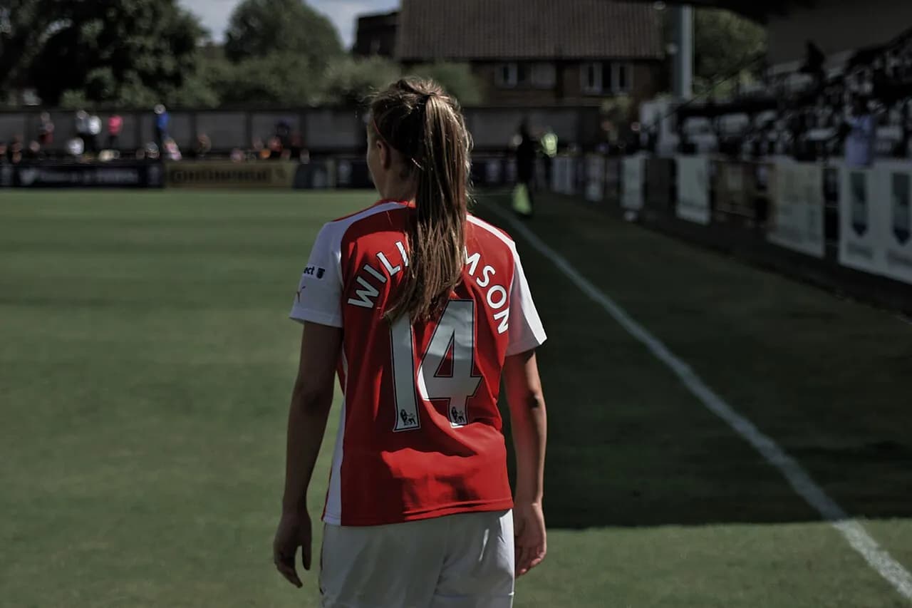 Leah Williamson playing for Arsenal Ladies in an earlier match against Chelsea Ladies