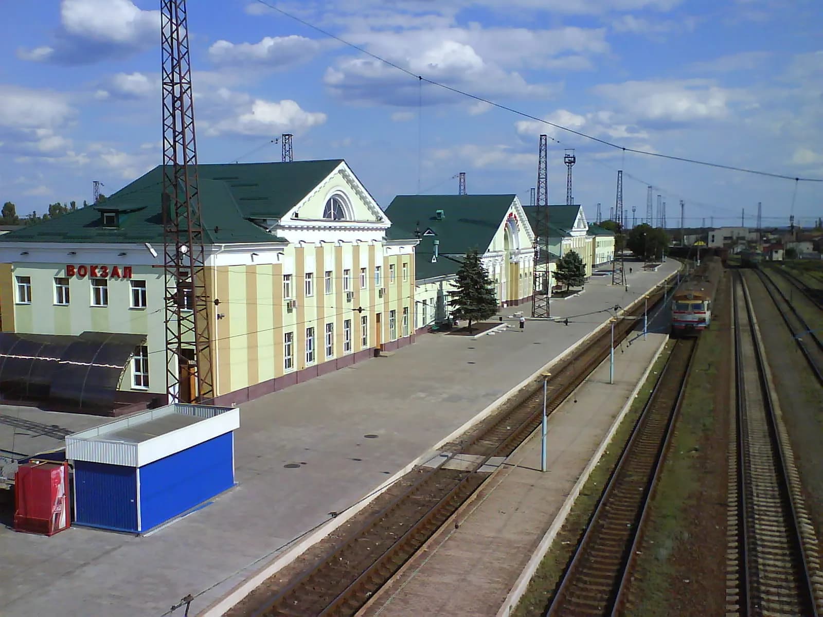 Buildings at Lyman railway station