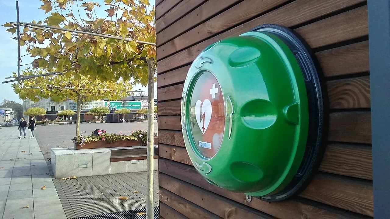 Automated external defibrillator in Tomaszów Mazowiecki, Poland