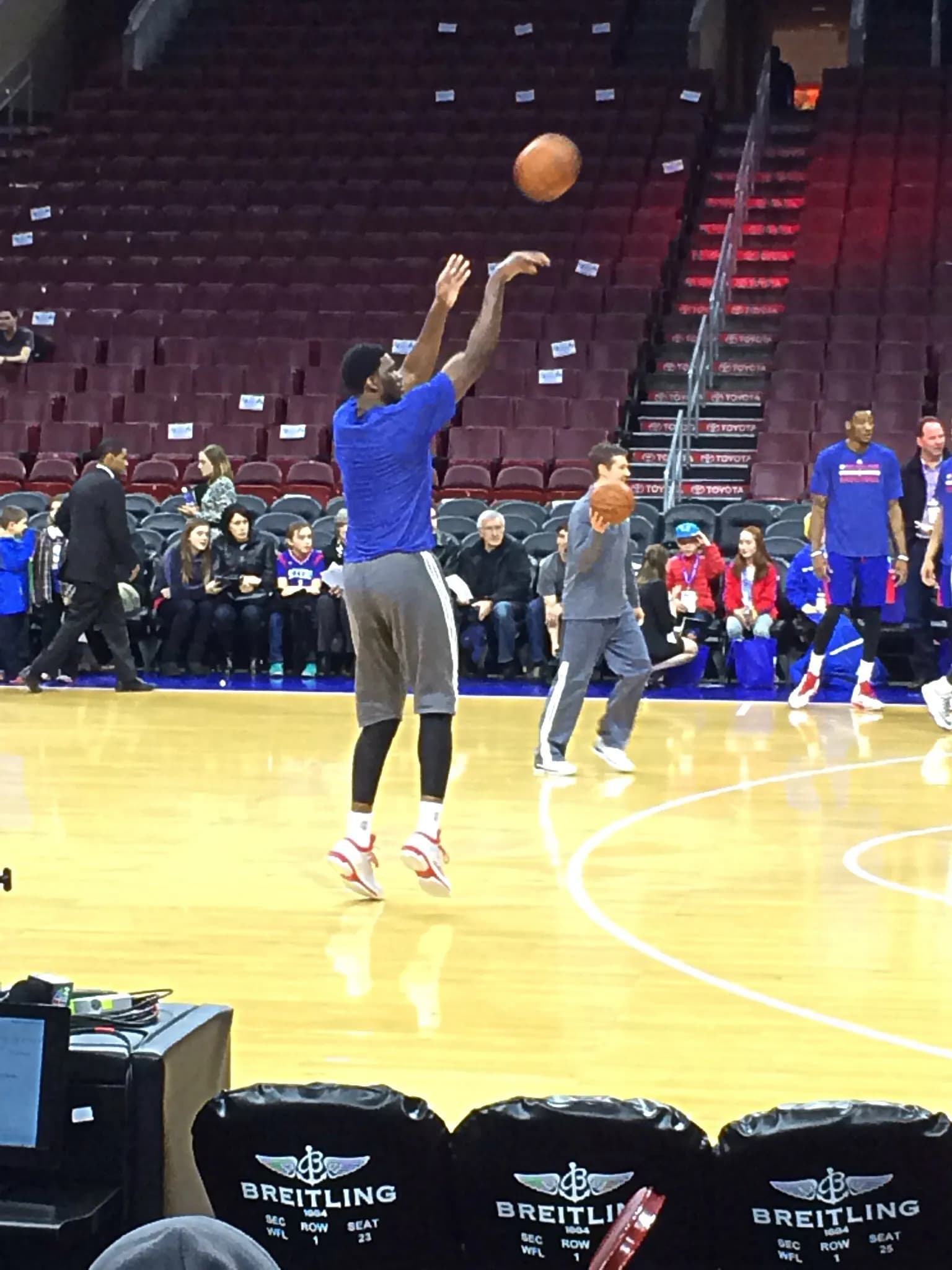 Joel Embiid shooting with the Philadelphia 76ers
