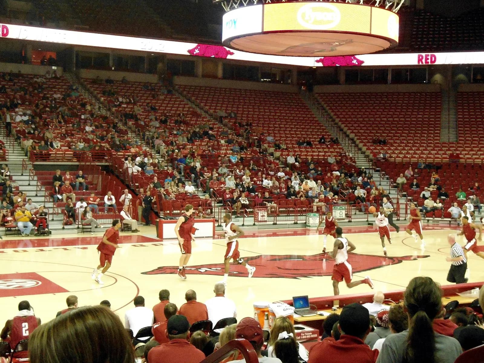 Players take part in an Arkansas Razorbacks red-white basketball scrimmage at Bud Walton Arena.