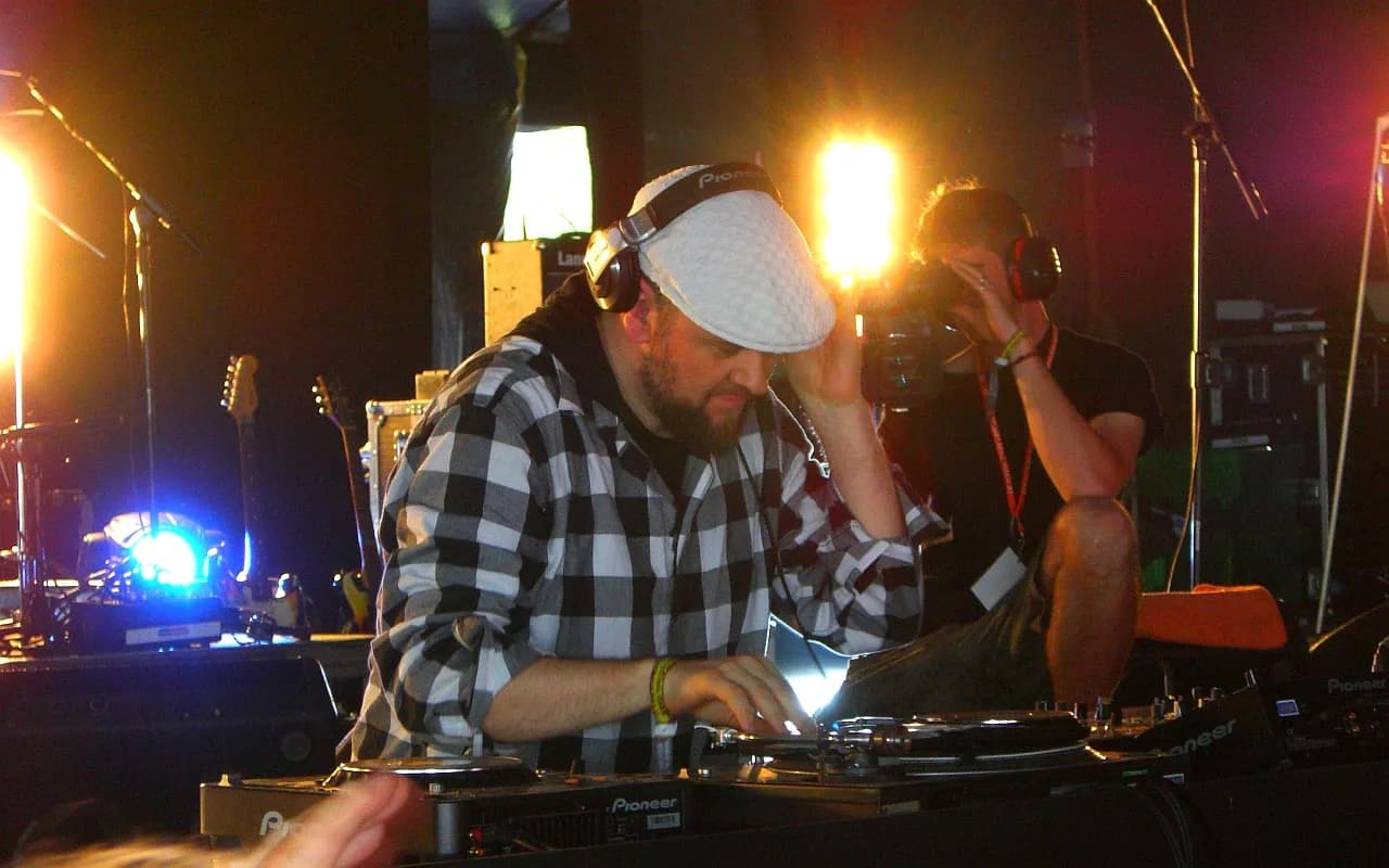 DJ Tom Middleton performing at Glastonbury Festival in 2009
