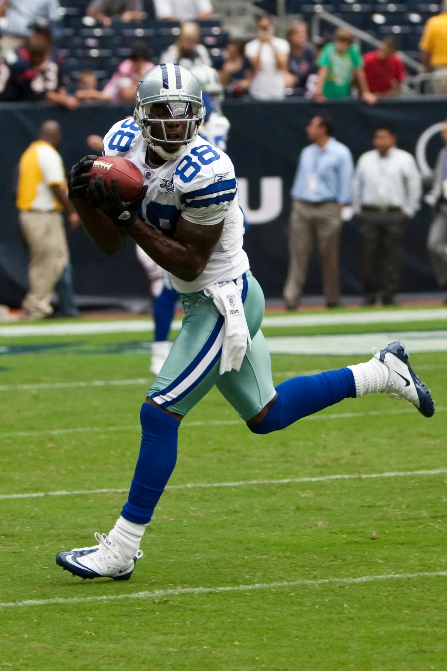 Dez Bryant in a Dallas Cowboys uniform during a game against the Houston Texans.