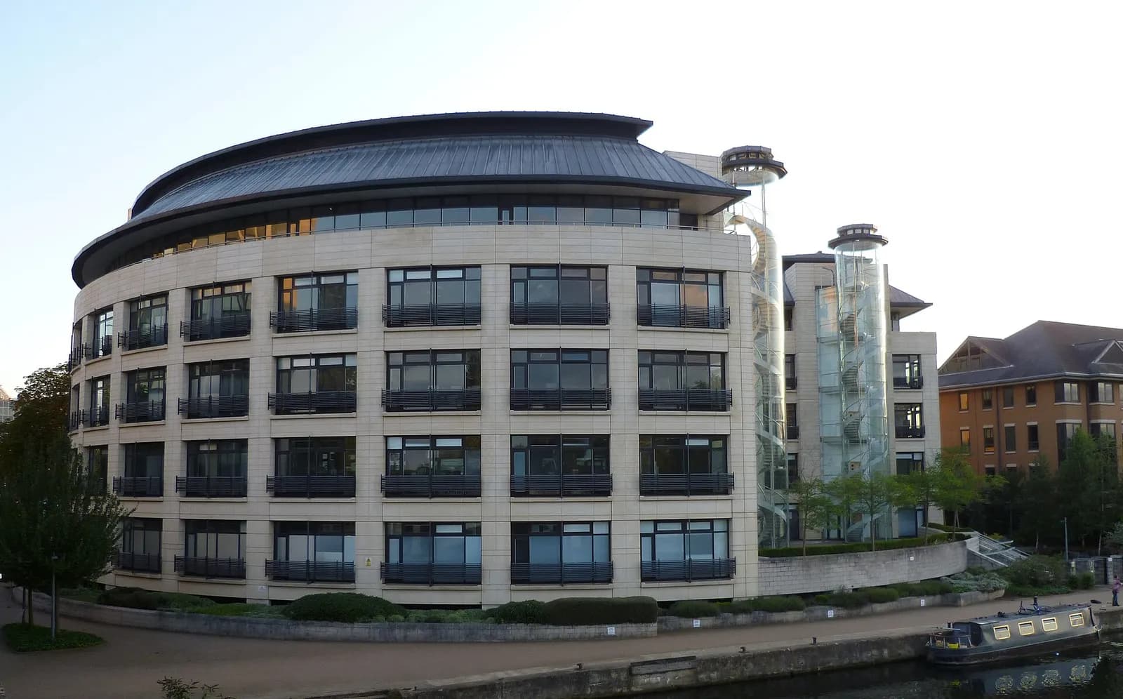 Clearwater Court, Thames Water’s headquarters, viewed from Reading Bridge.