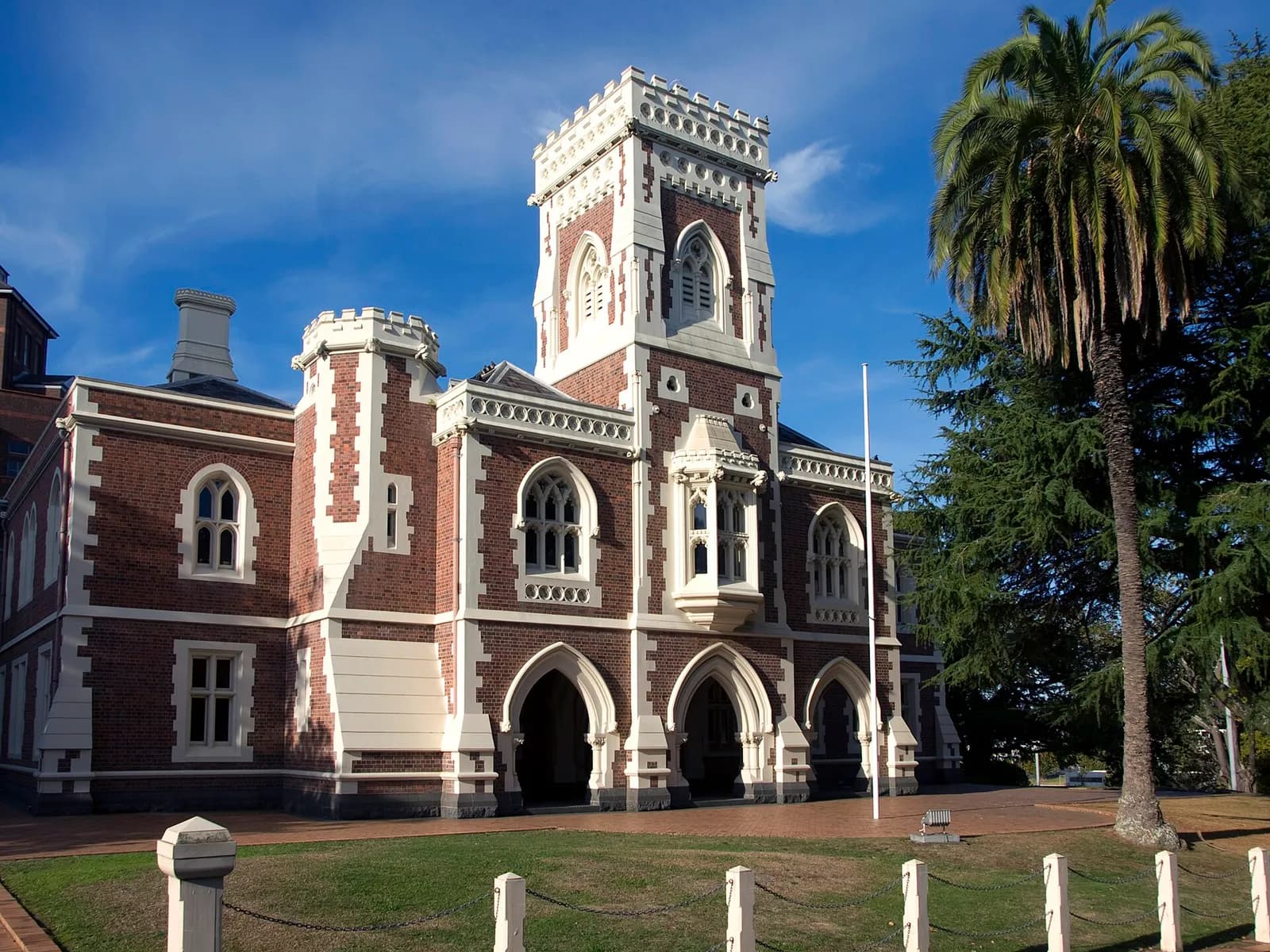 Exterior of the High Court building at 22–24 Waterloo Quadrant in Auckland, New Zealand.