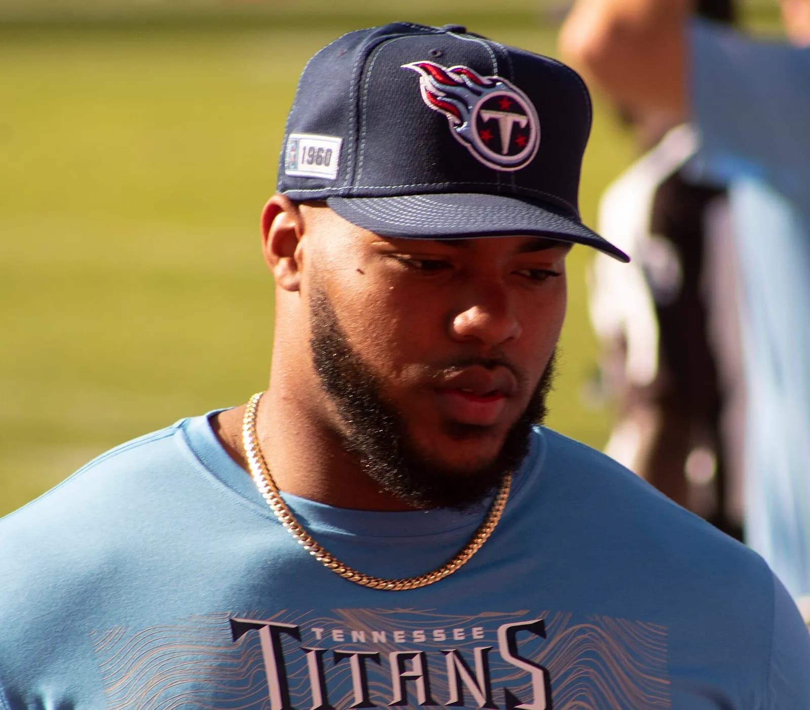 Jeffery Simmons wearing a Tennessee Titans cap and T-shirt in 2019.