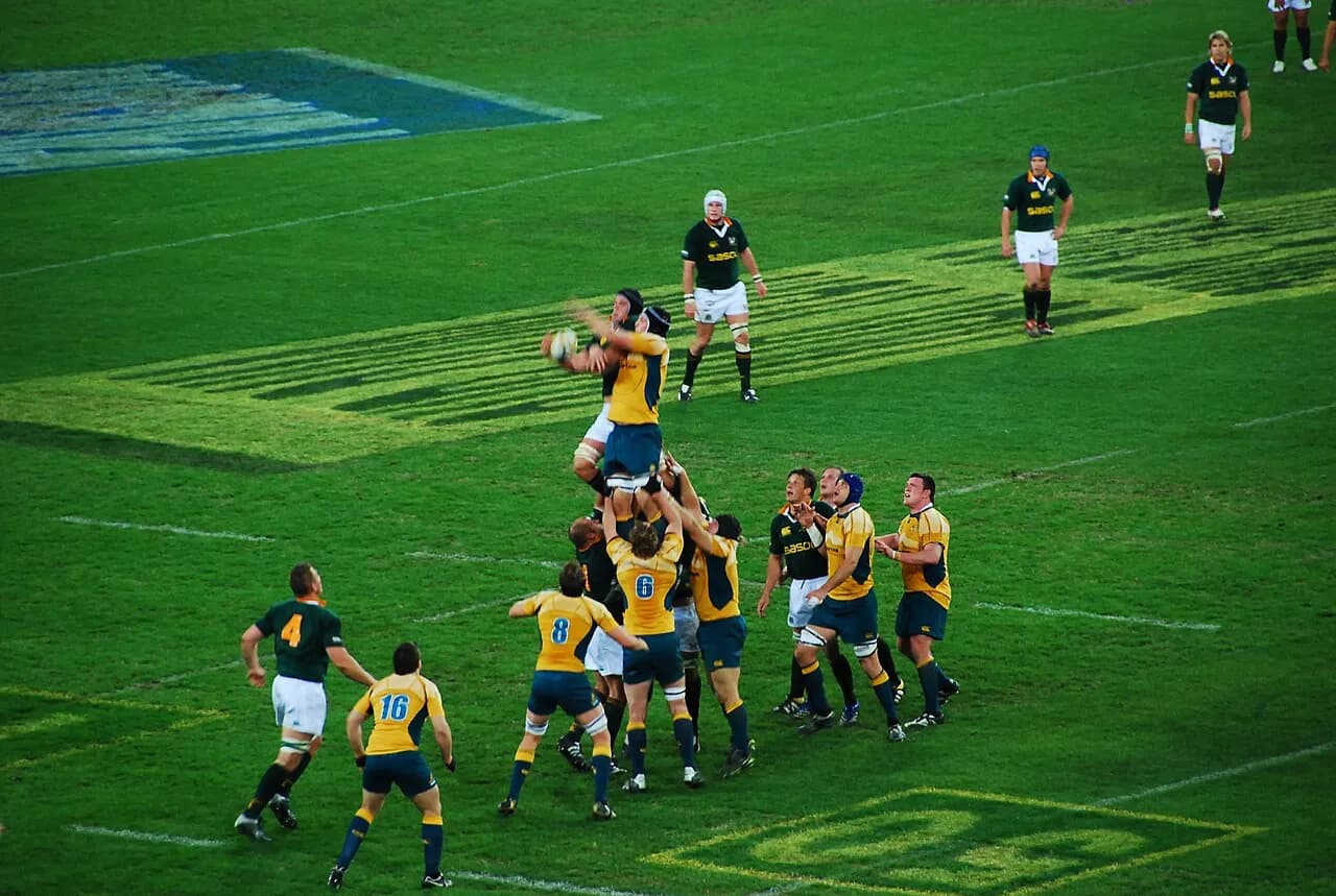 Wallabies and Springboks players contest a lineout in a 2007 rugby match.