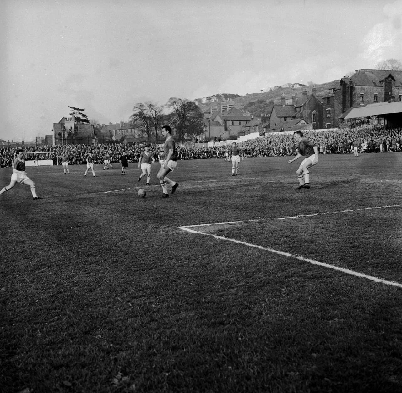 Black-and-white photograph of Cardiff City playing Bangor City in the Welsh Cup.