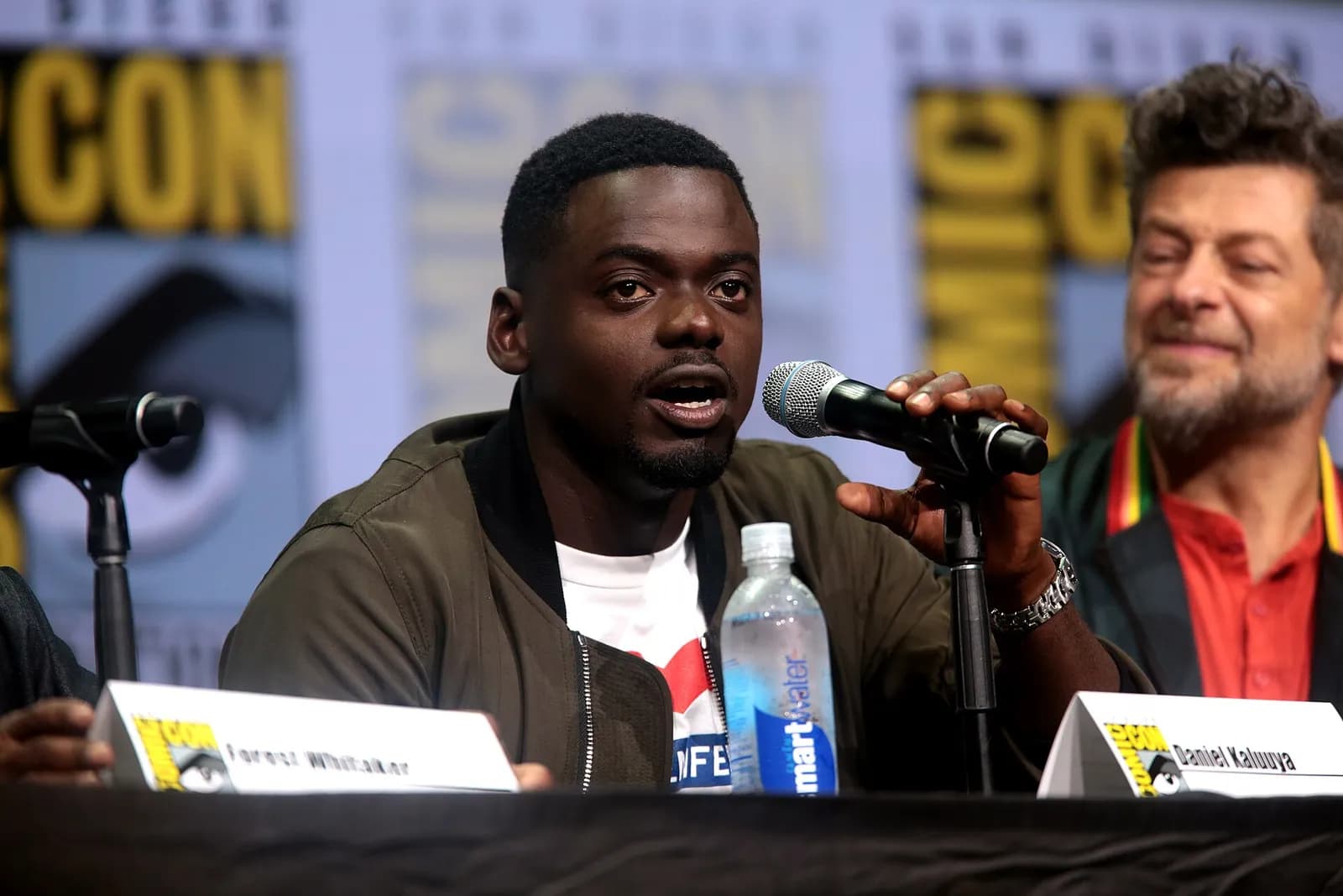 Daniel Kaluuya speaking at San Diego Comic-Con in 2017.