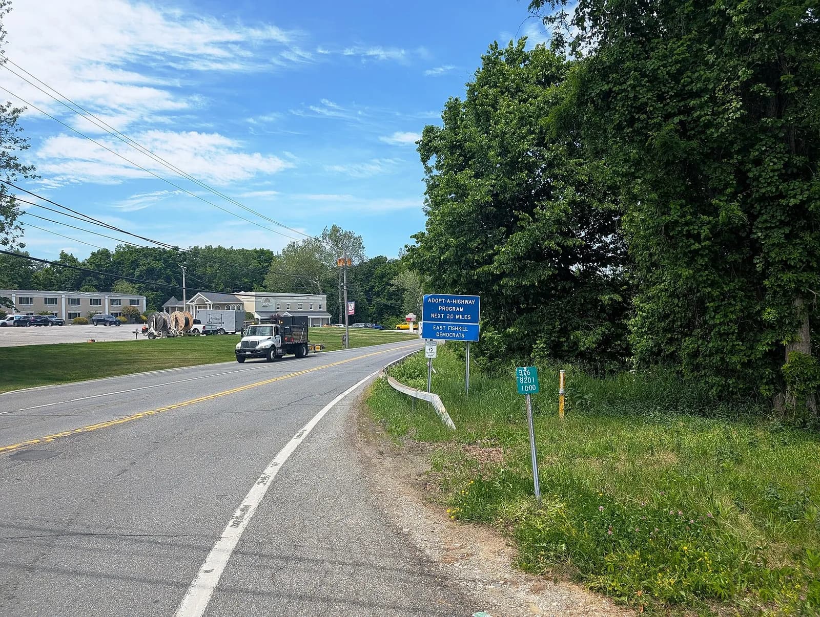 A northbound view along New York State Route 376 near its southern terminus in East Fishkill, New York.