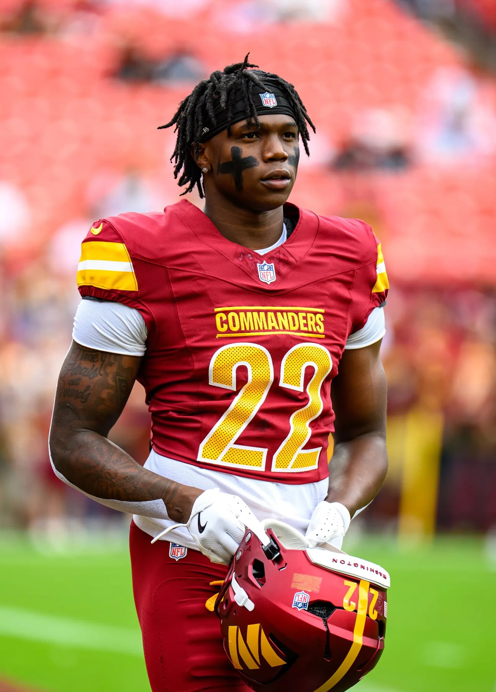 Jacory Croskey-Merritt in a Washington Commanders uniform during a game against the Las Vegas Raiders.