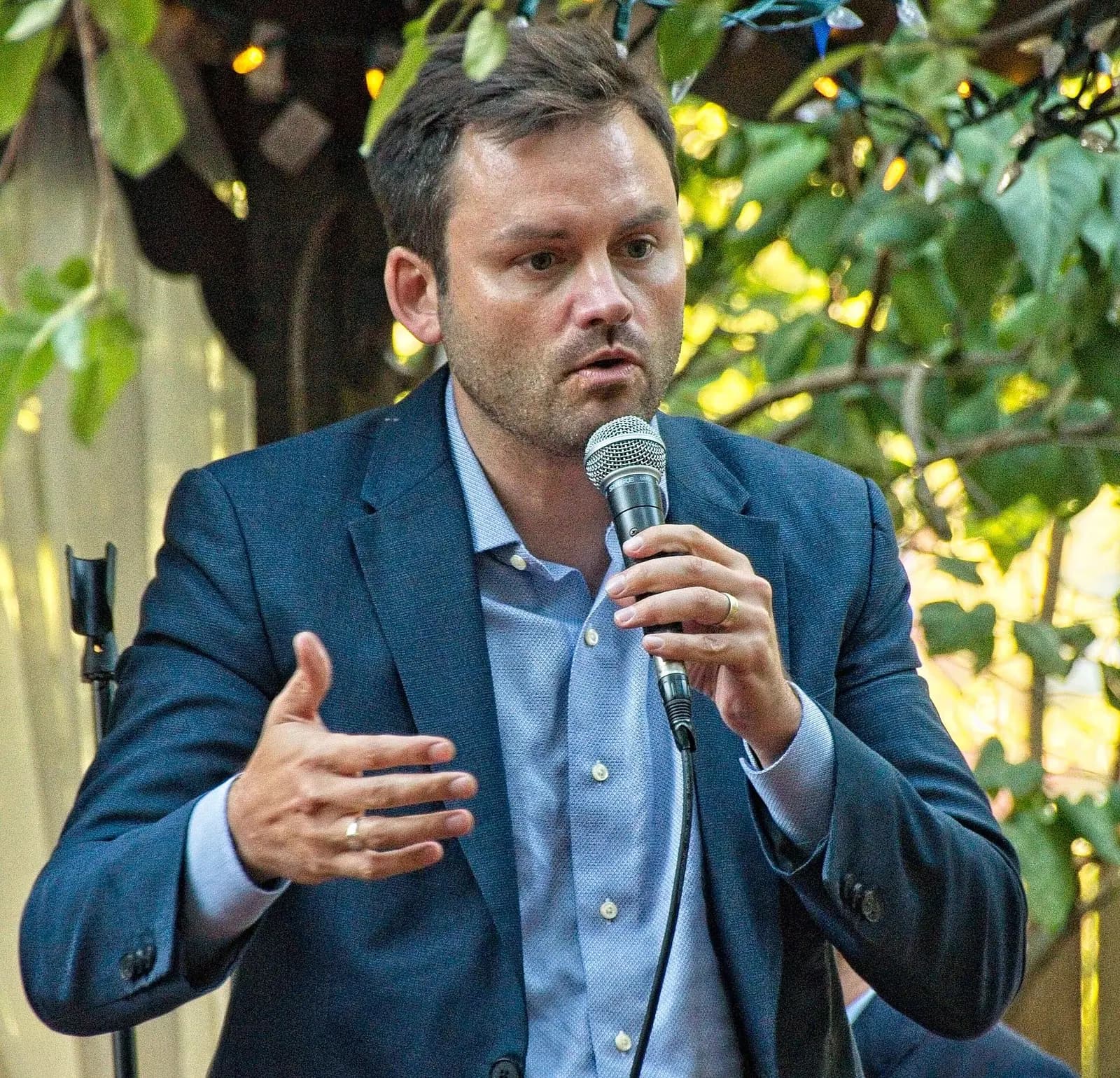 Paul St-Pierre Plamondon at a Parti Québécois meeting.