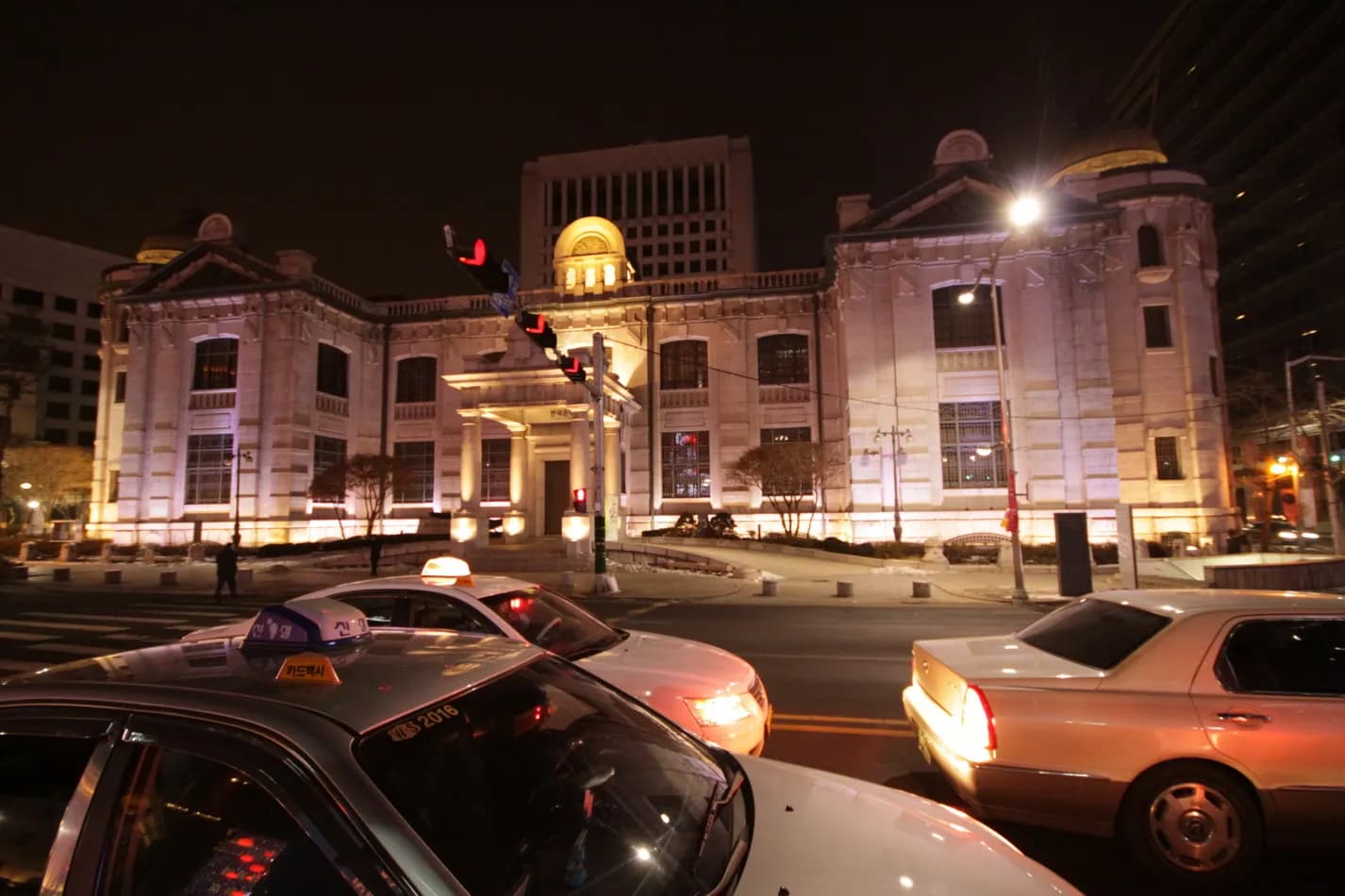 Exterior of the Bank of Korea headquarters in Seoul.