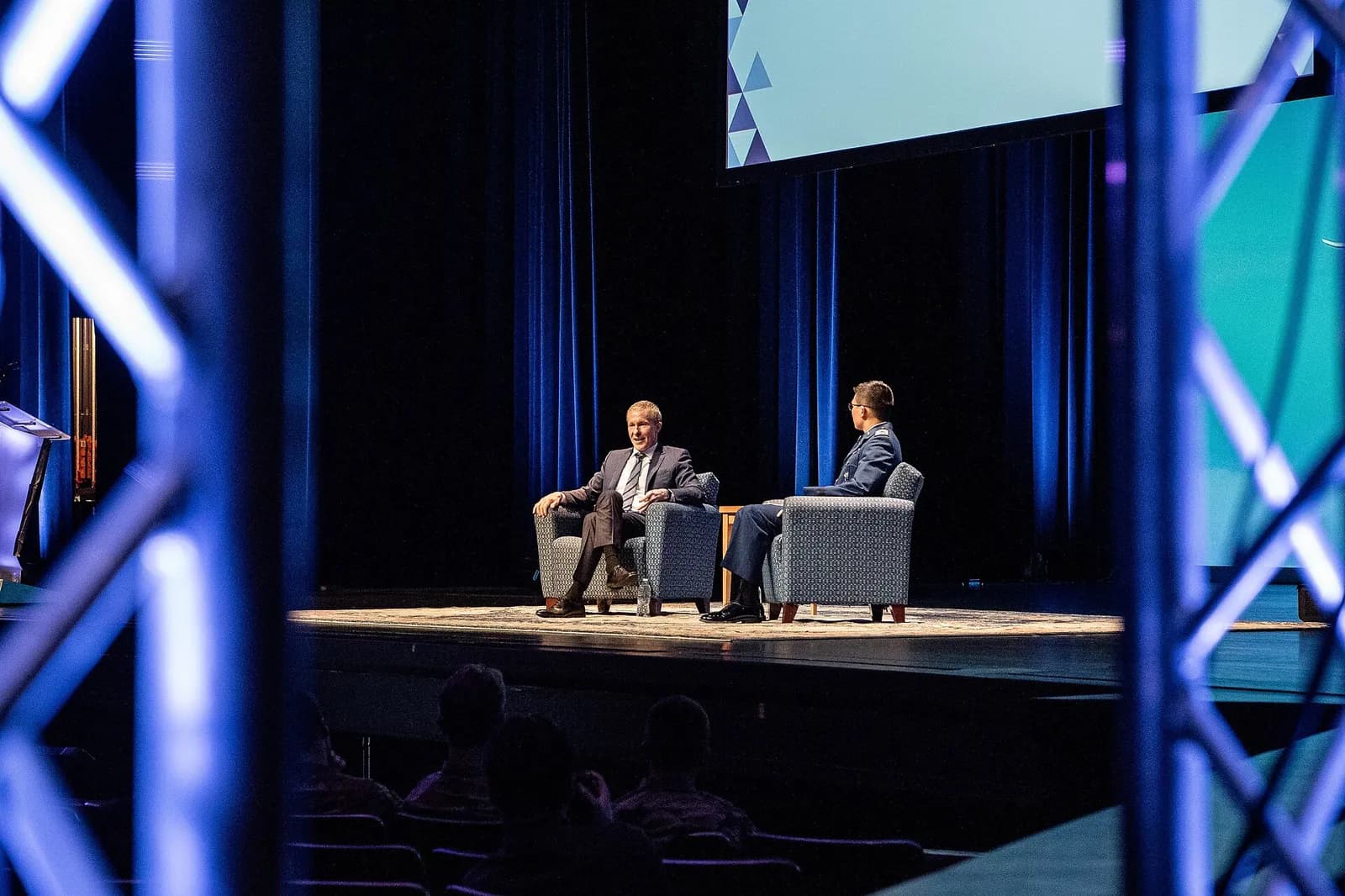 United Airlines CEO Scott Kirby speaking at the U.S. Air Force Academy.