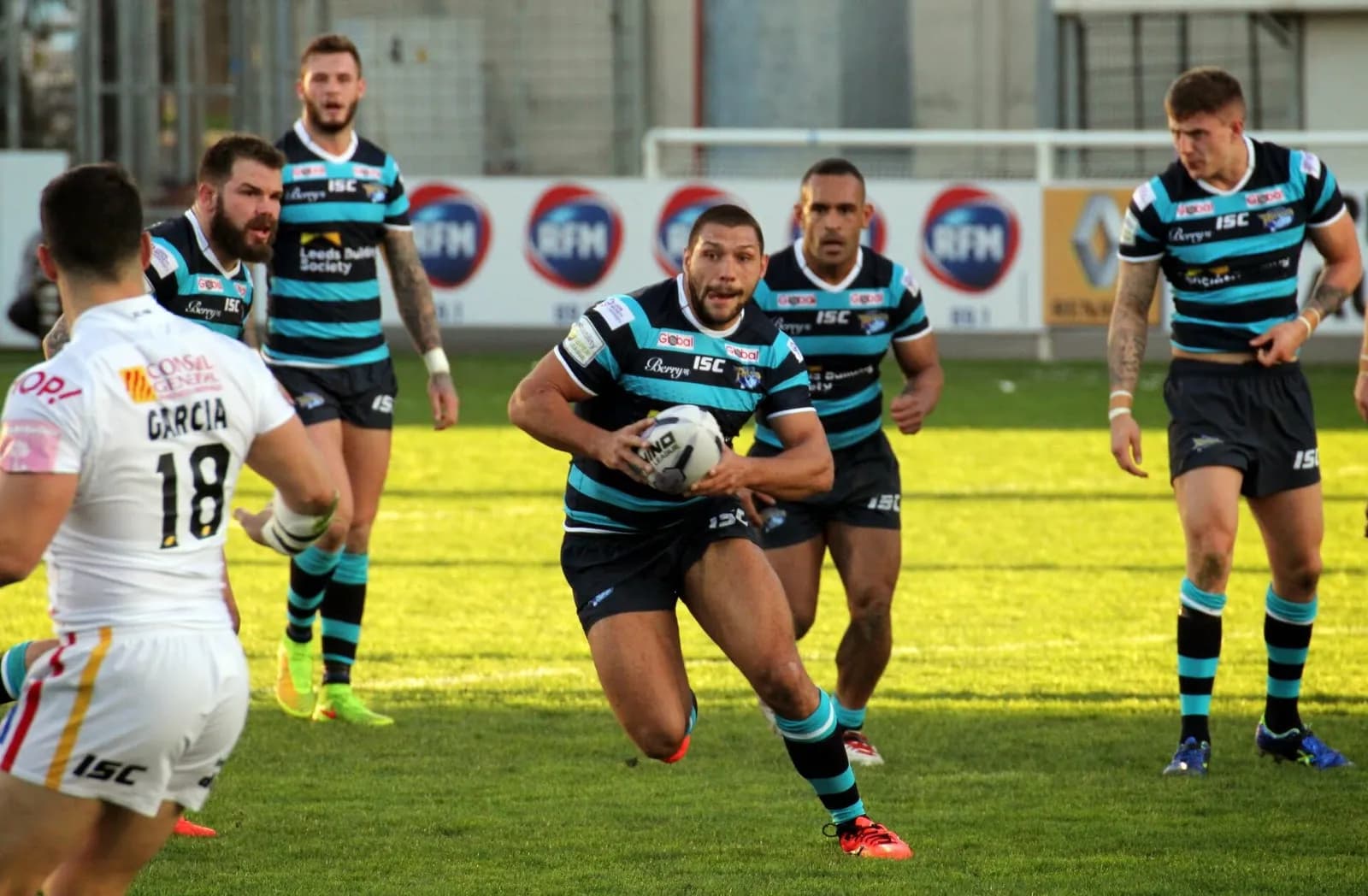 Ryan Hall playing for Leeds Rhinos in a 2015 match