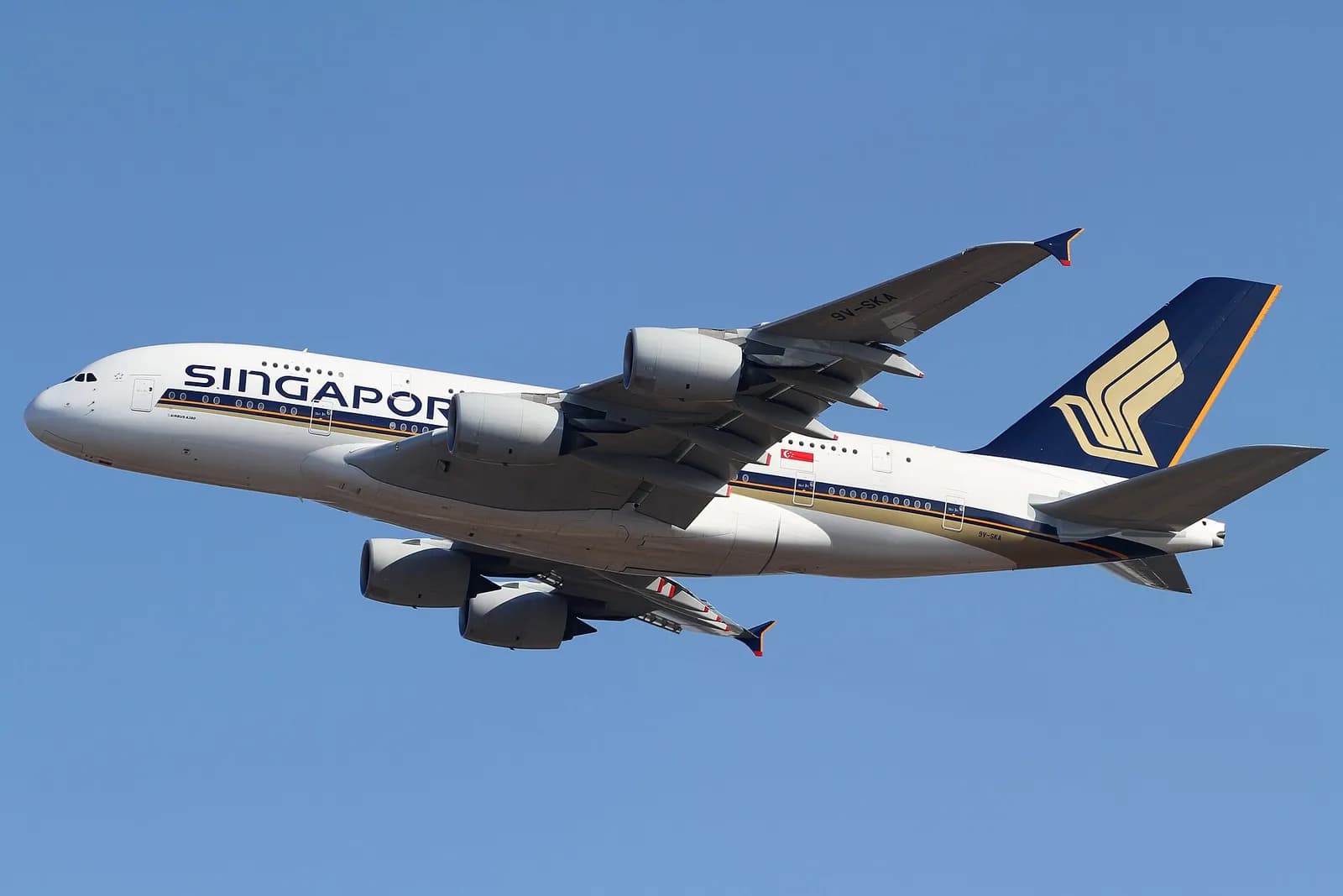 Singapore Airlines Airbus A380 climbing after takeoff