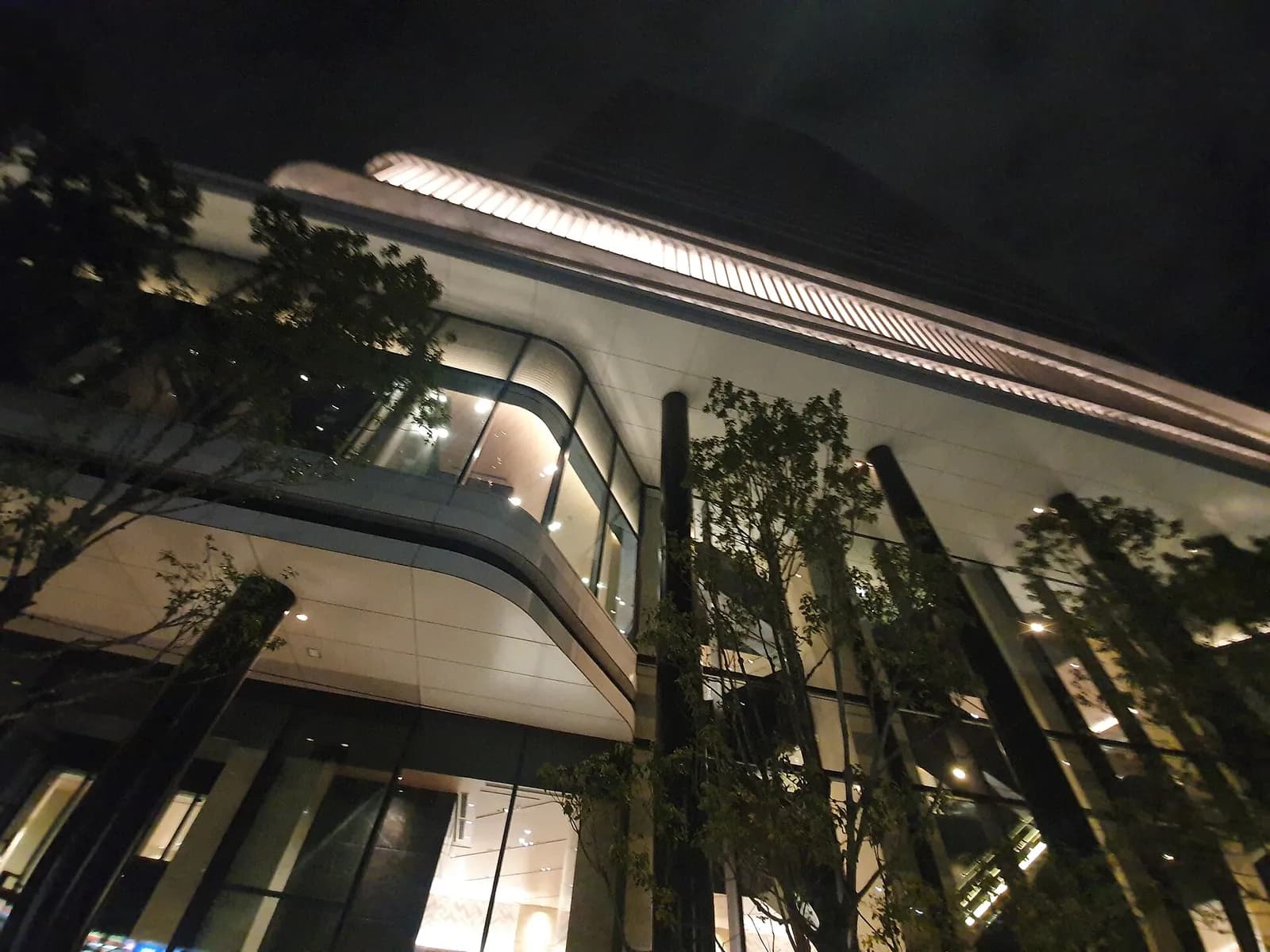 Exterior of the Tokyo Metropolitan Industrial Trade Center in Hamamatsucho, Tokyo.