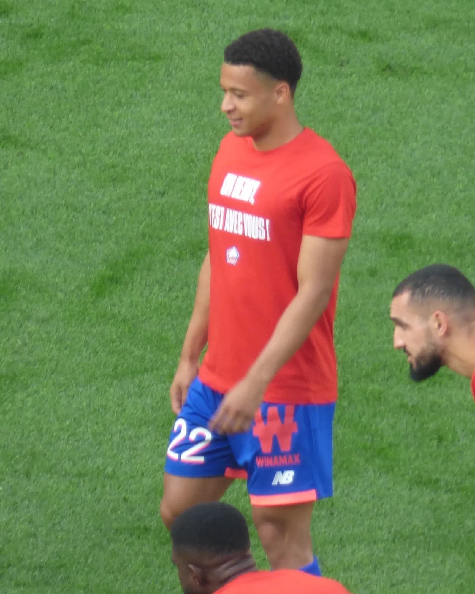 Tiago Santos walks on the pitch during a Lille match against RC Lens.