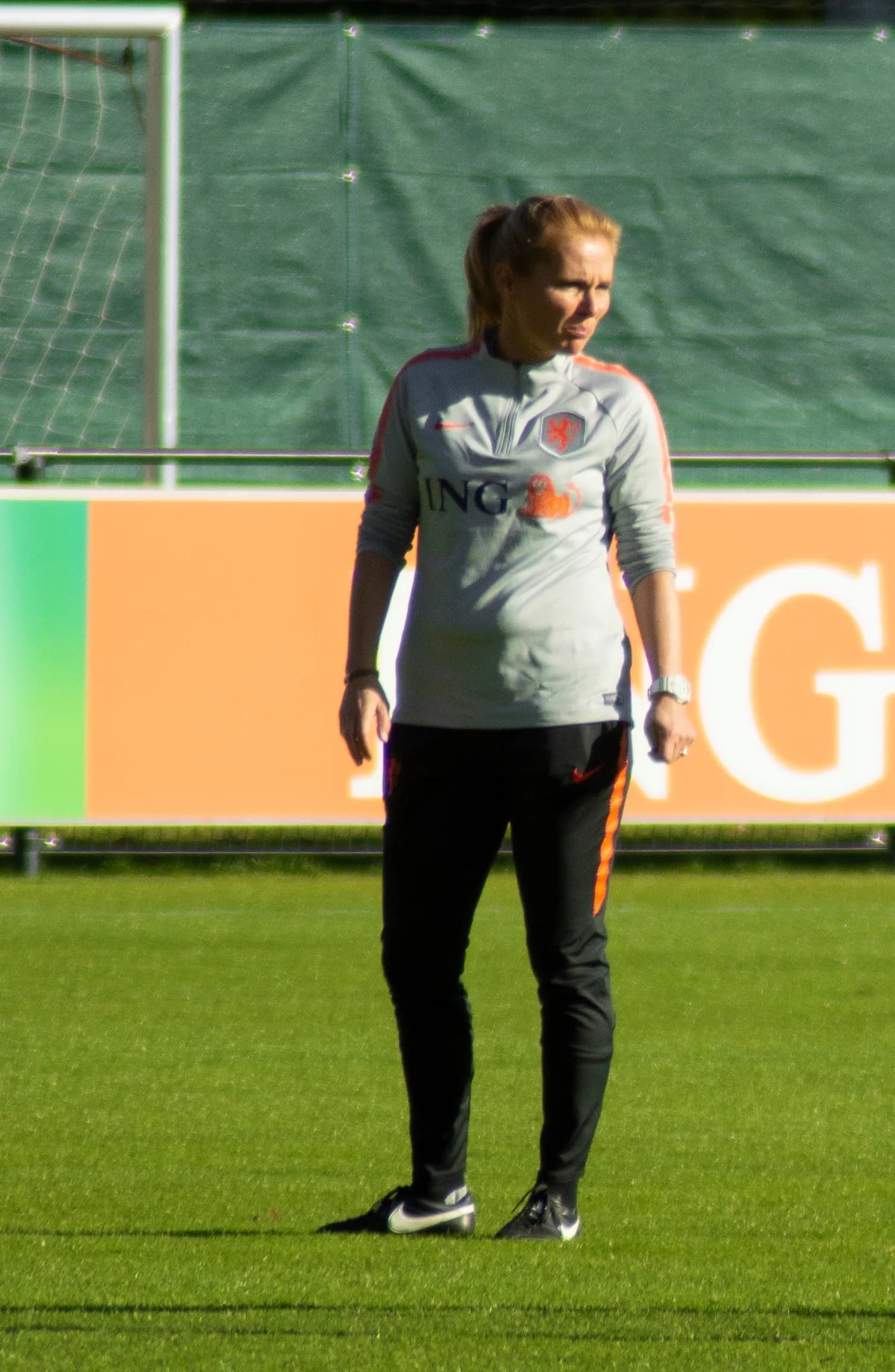 Sarina Wiegman at a Netherlands women's national football team training session in 2018