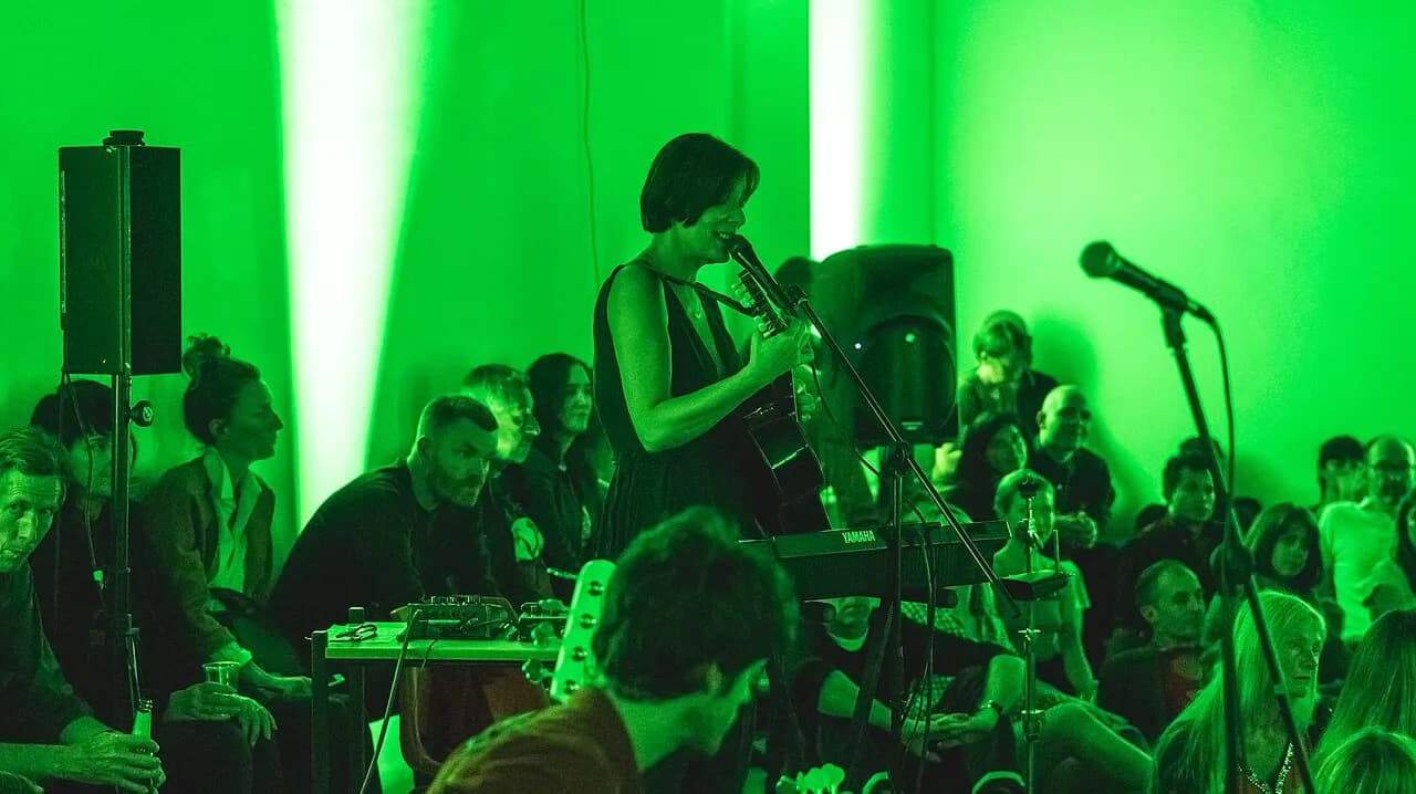Laetitia Sadier and Basch performing inside Studio Voltaire in London in 2017