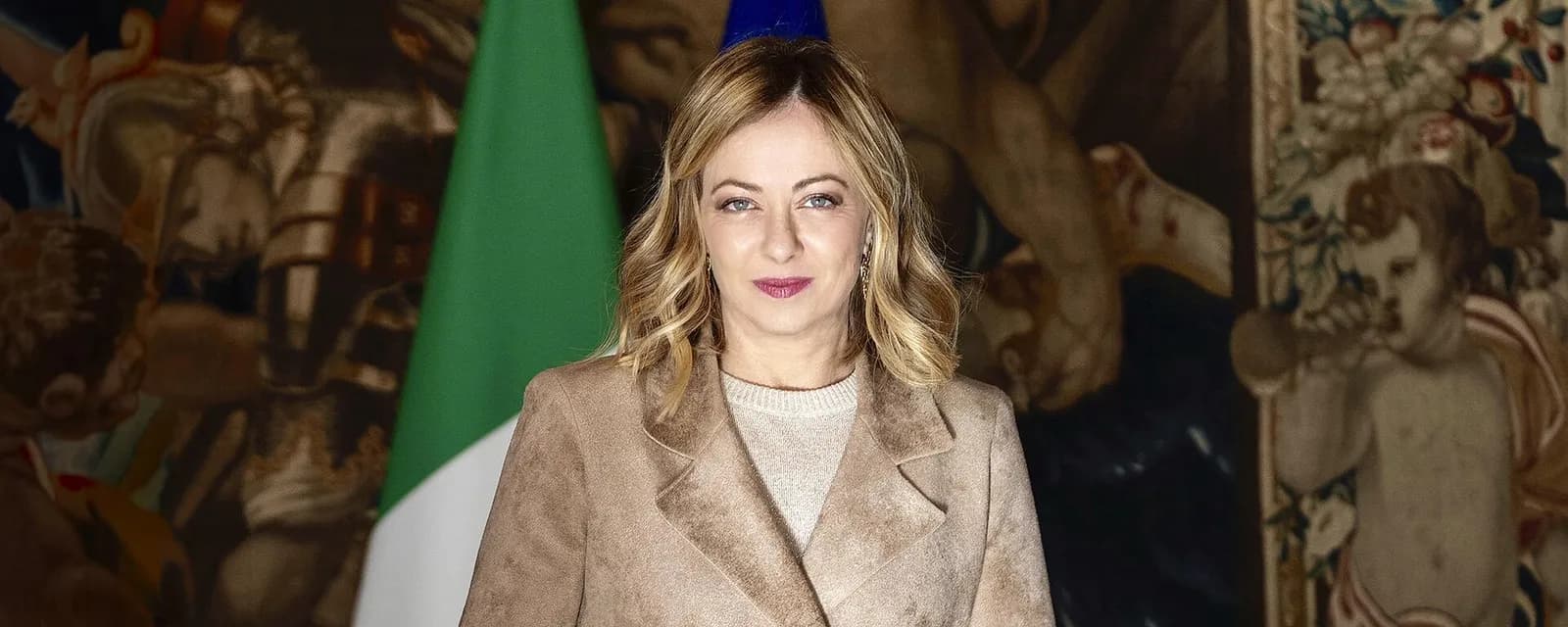 Official portrait of Italian Prime Minister Giorgia Meloni.