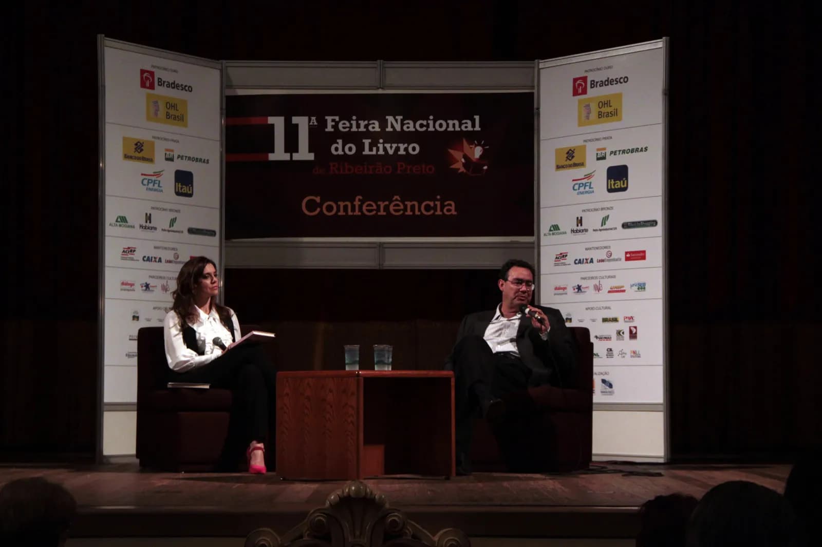 Augusto Cury at a book fair in 2011.