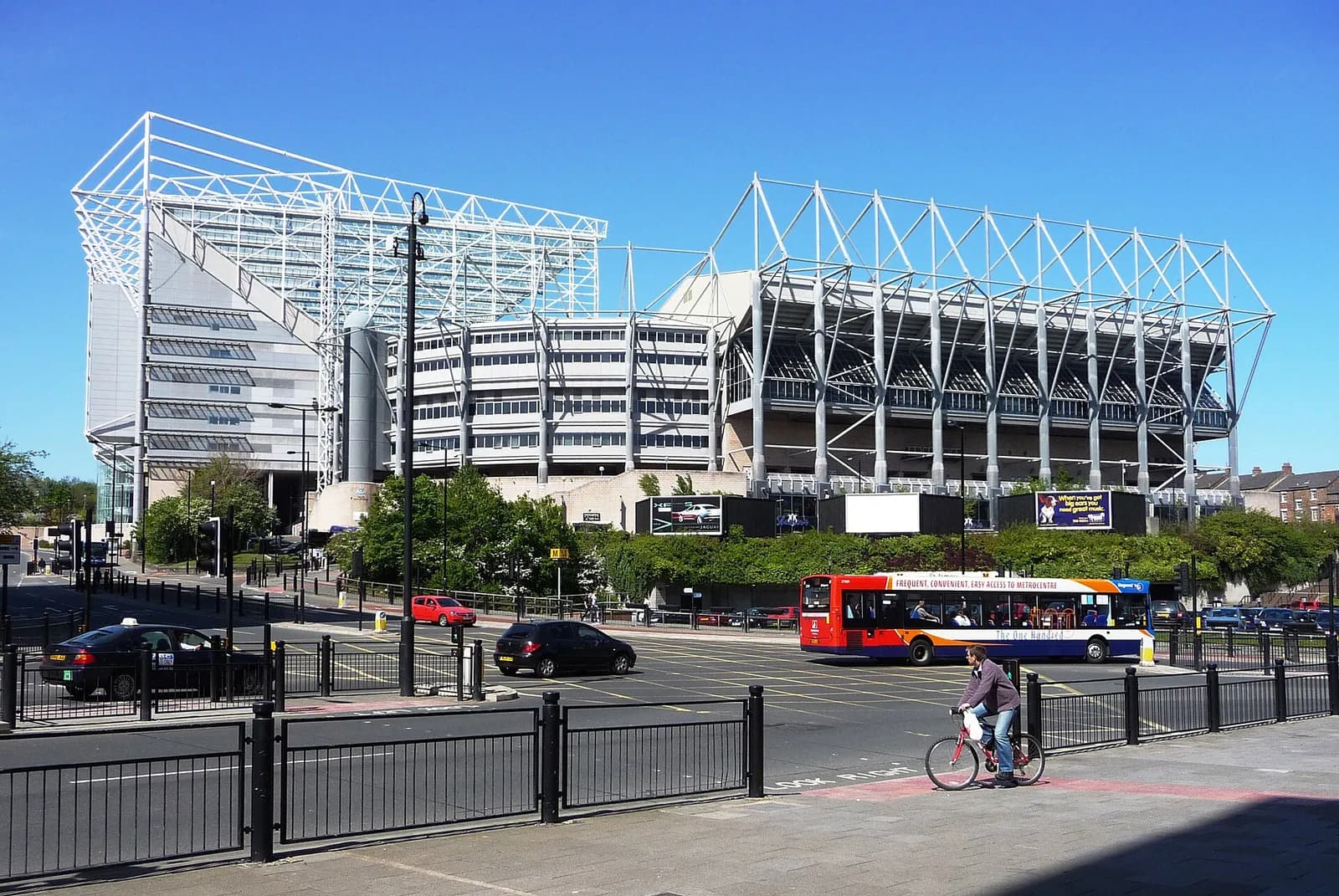 The south west corner of St James’ Park, with the Milburn Stand and Gallowgate End visible.