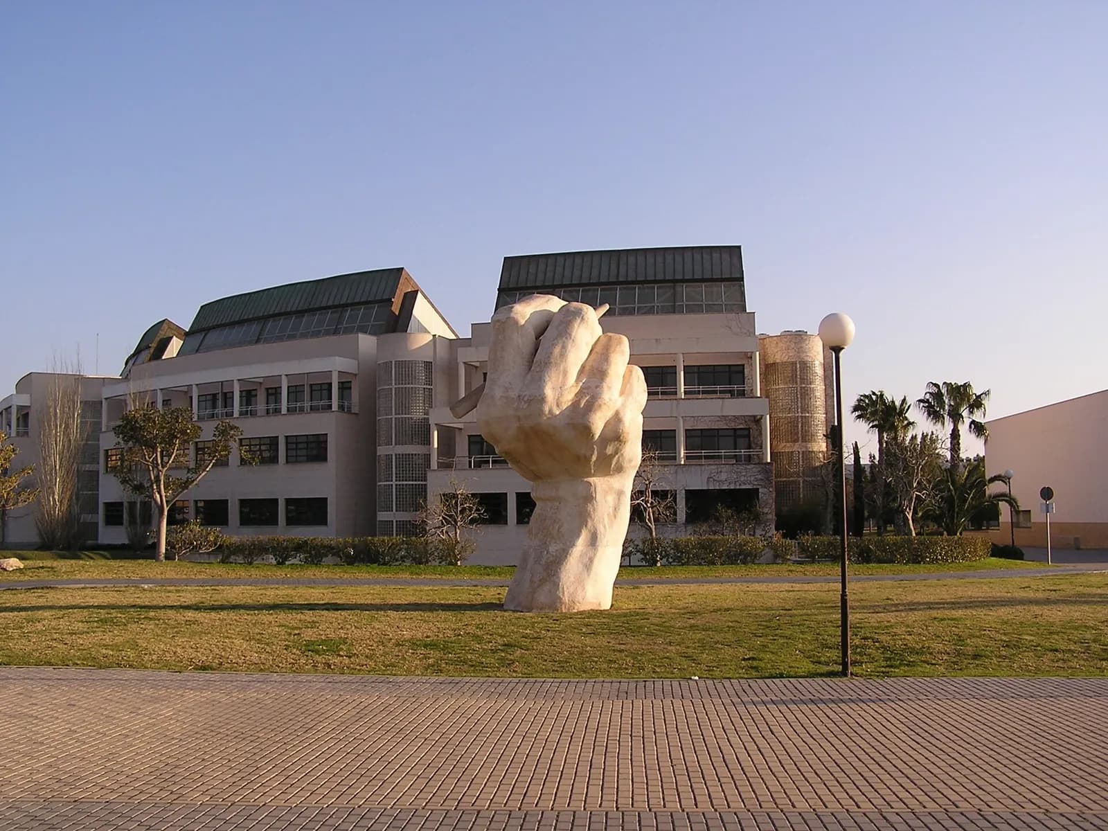 University of Alicante campus buildings and grounds