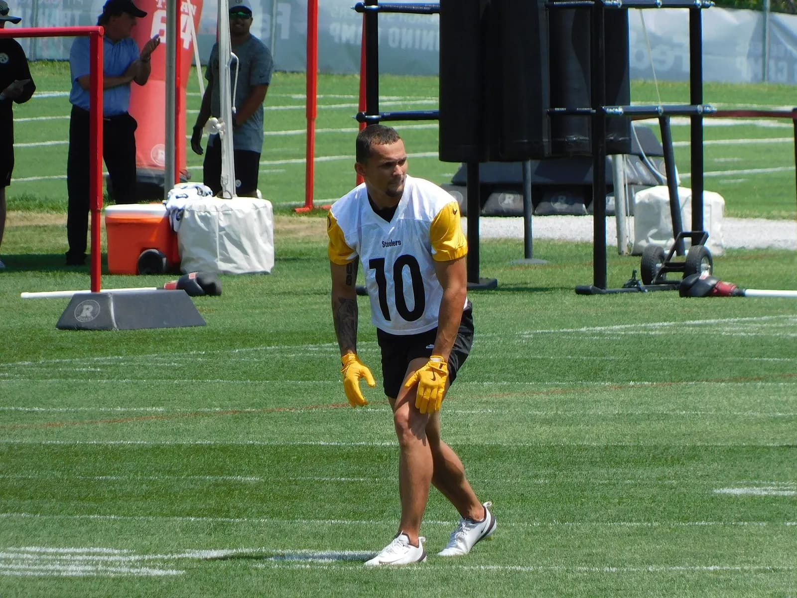 Roman Wilson with the Pittsburgh Steelers in 2025