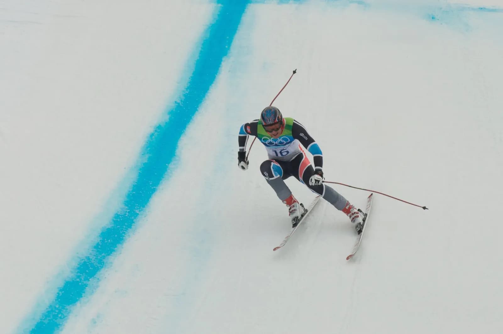 Aksel Lund Svindal racing in the men's downhill at the 2010 Winter Olympics.