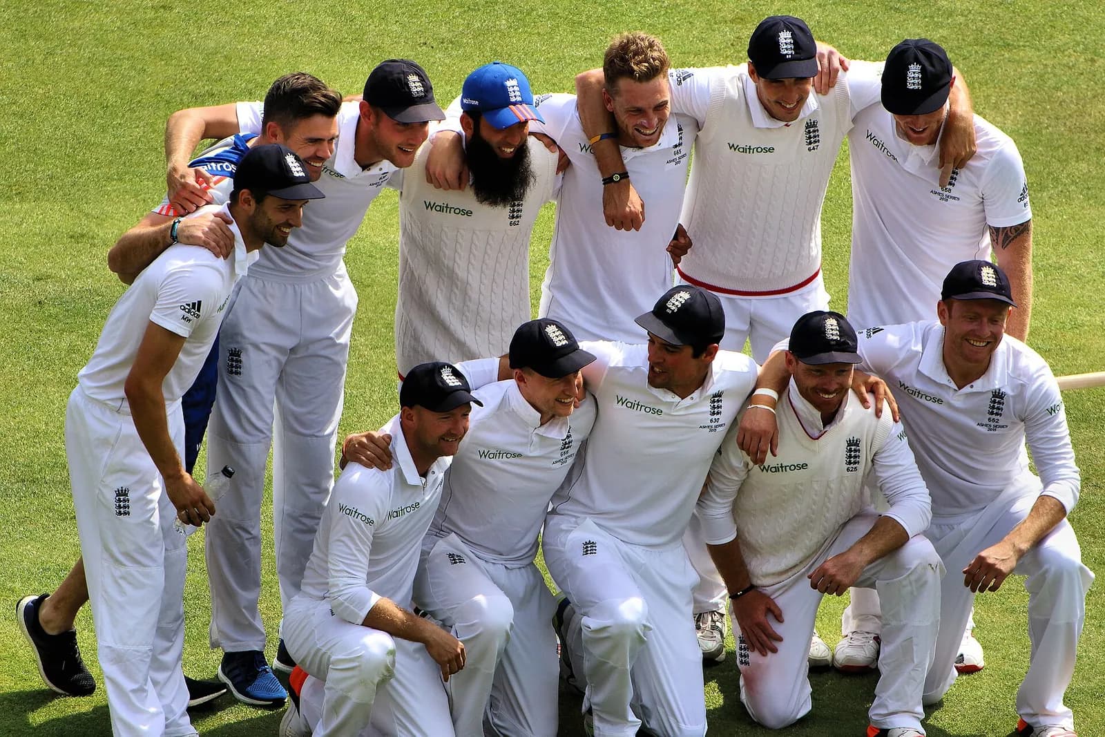 England cricket team players pose together at Trent Bridge during the 2015 Ashes series.