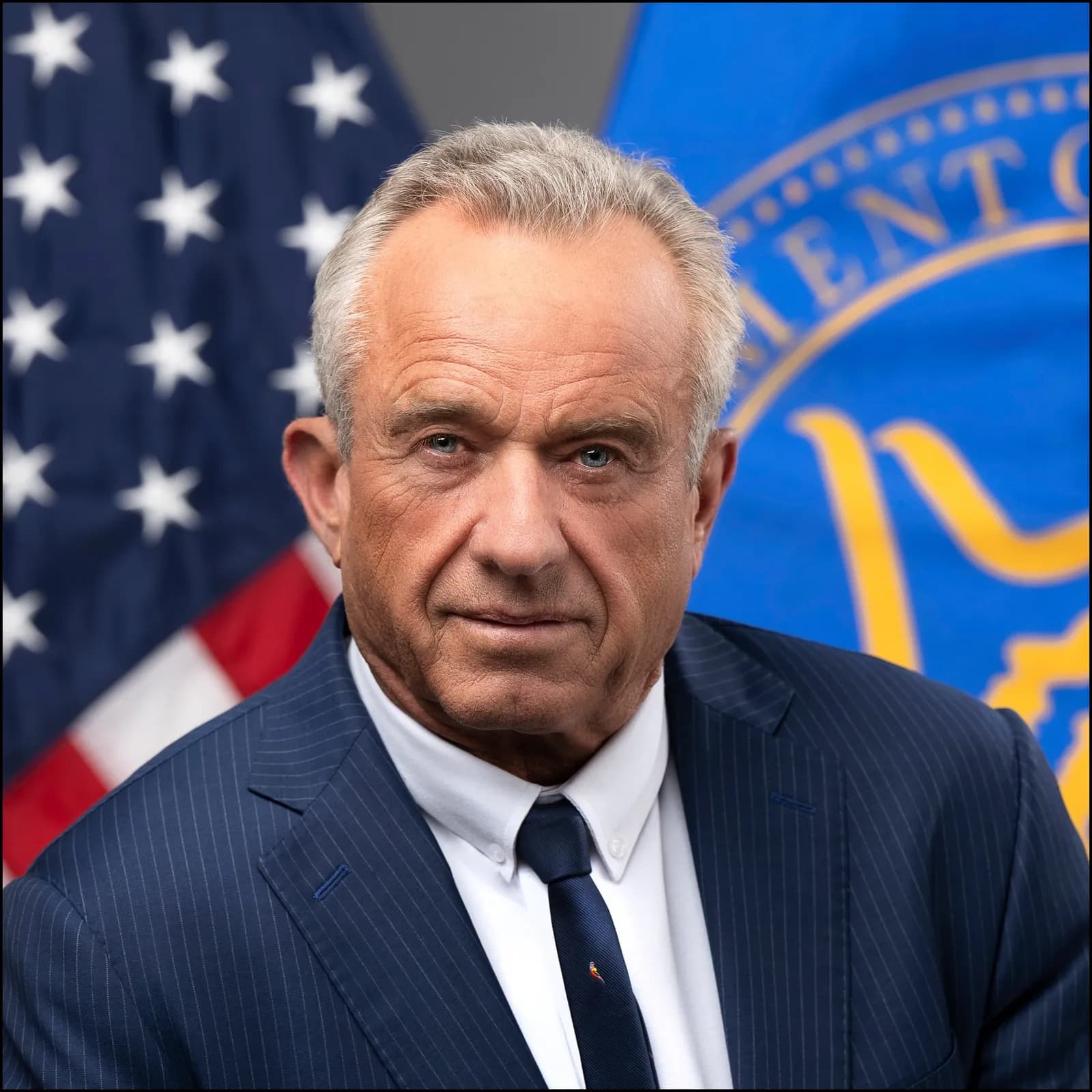 Official portrait of Health and Human Services Secretary Robert F. Kennedy Jr.