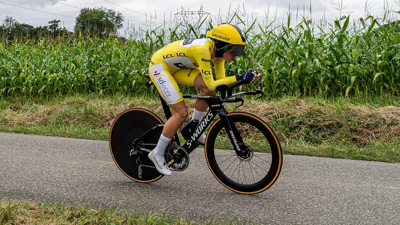 Demi Vollering riding a time trial bicycle during the 2023 Tour de France Femmes