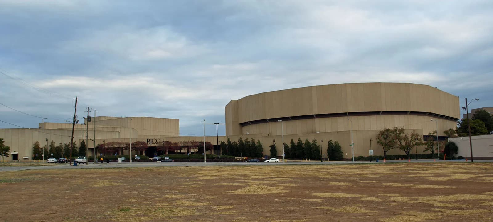 Exterior view of Legacy Arena and the Birmingham–Jefferson Convention Complex in Birmingham, Alabama.