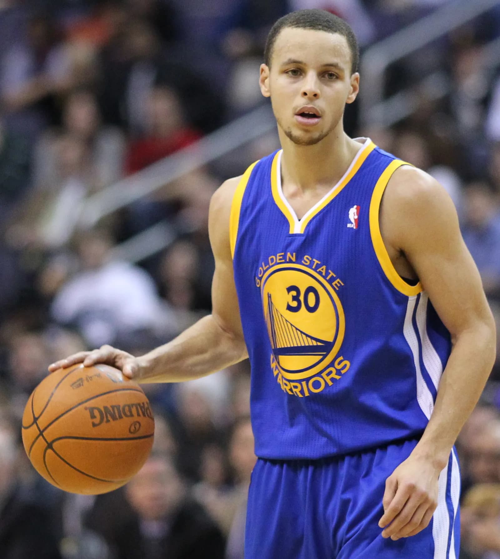 Stephen Curry playing for the Golden State Warriors against the Washington Wizards.