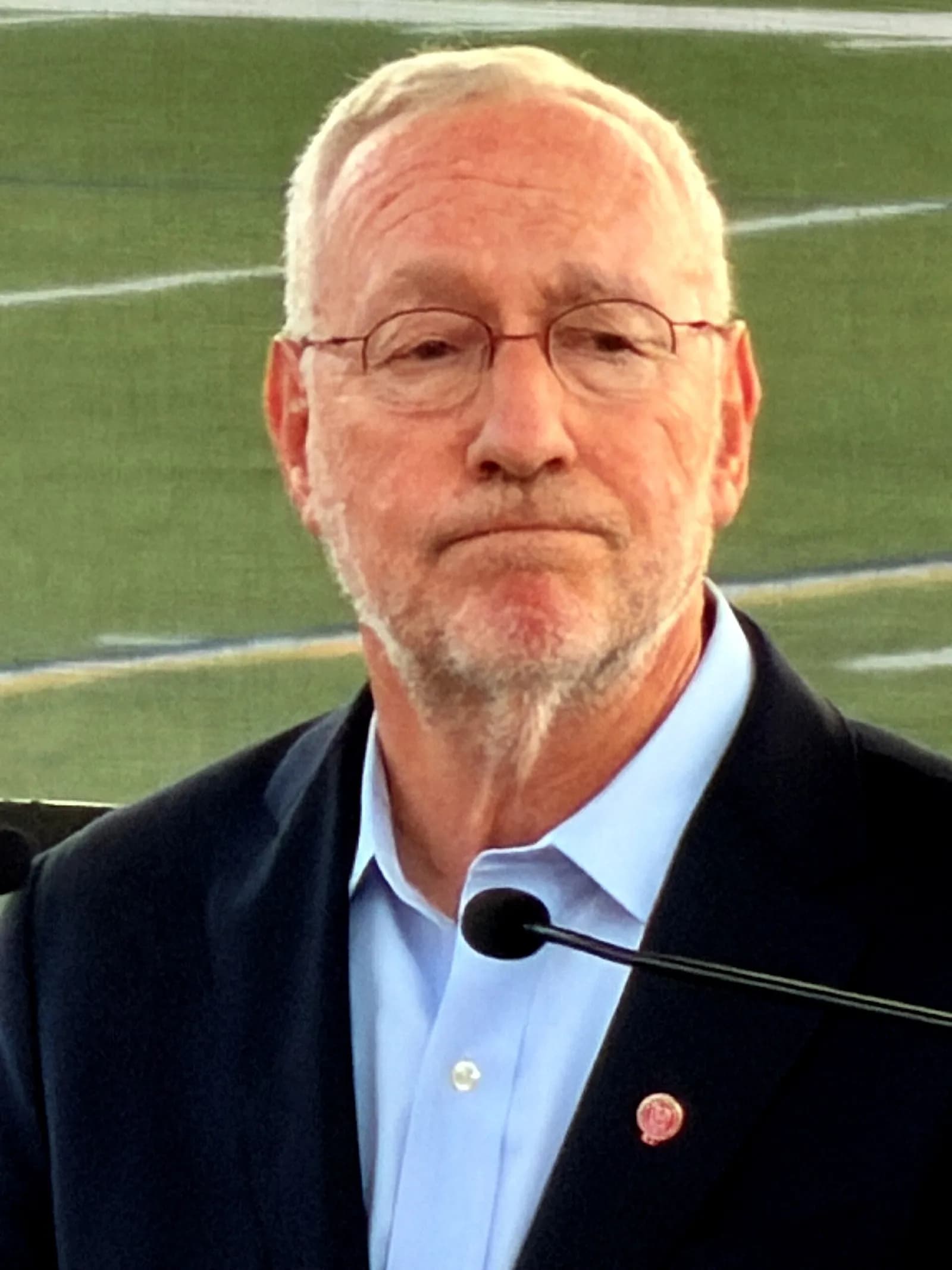 Cornell president Michael Kotlikoff speaks to an audience at Schoellkopf Field.