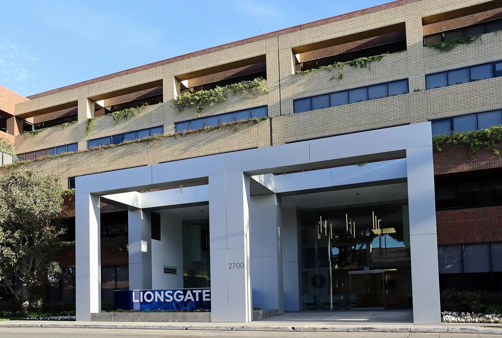Office building at 2700 Colorado Avenue in Santa Monica, California, formerly home to Lionsgate Studios headquarters.
