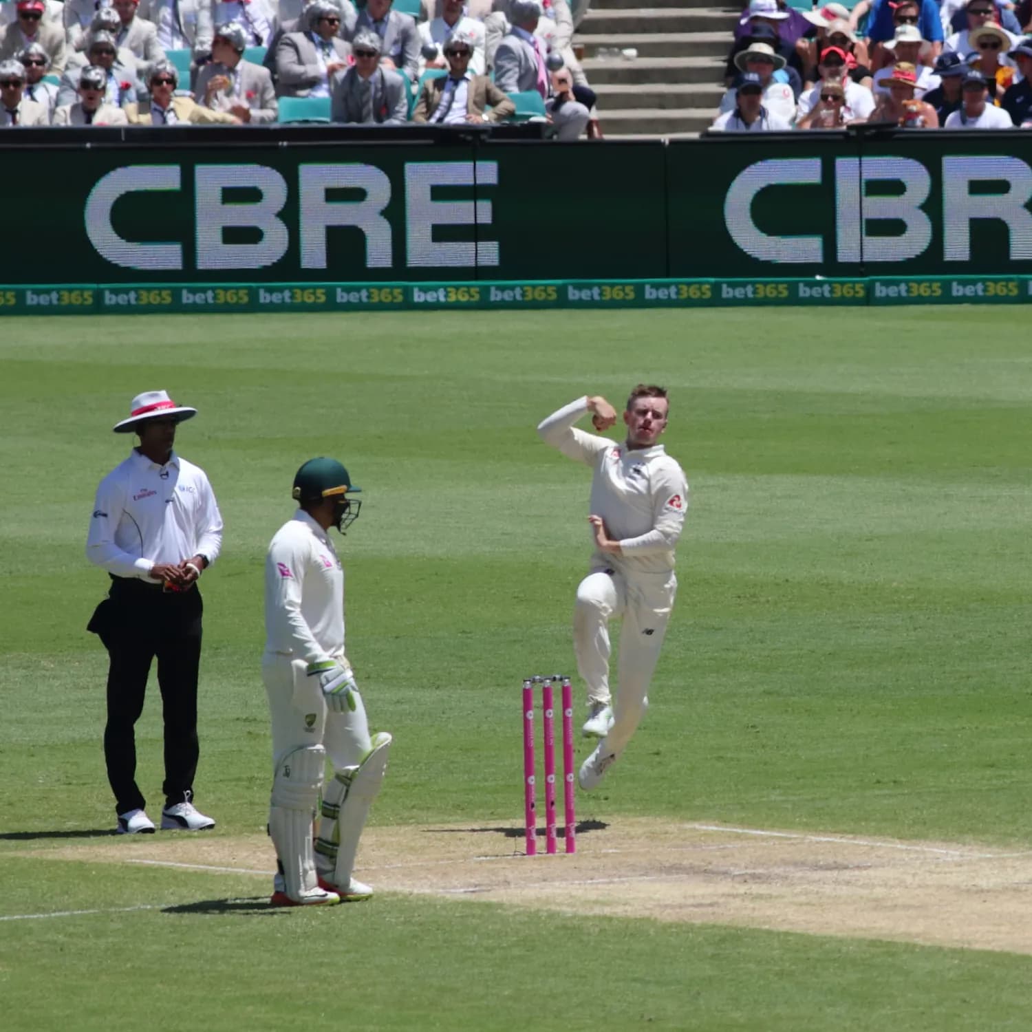 Mason Crane bowling during an England Test match in Sydney in January 2018
