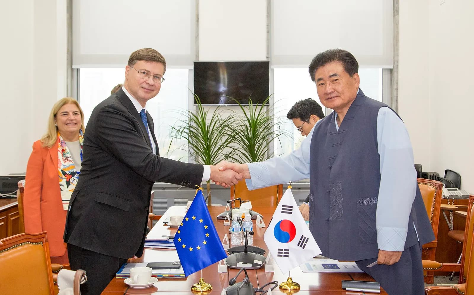 South Korean lawmaker So Byung-hoon meets European Commission Executive Vice-President Valdis Dombrovskis at the National Assembly in Seoul.